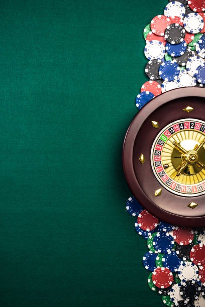 Microgaming blackjack table on erek 47 with live dealer and player cards